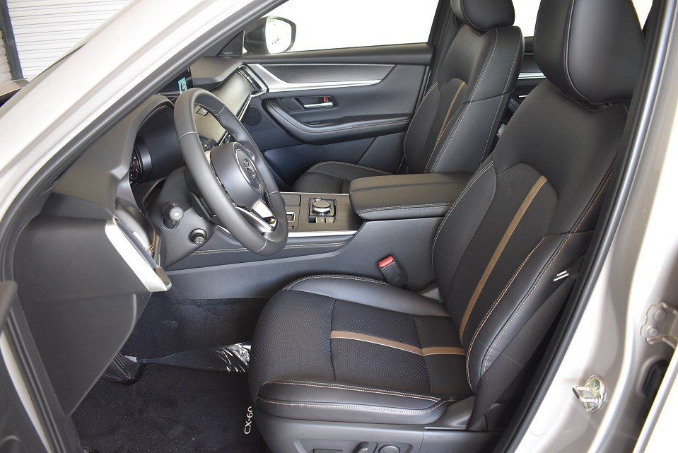 Mazda CX-60 2025