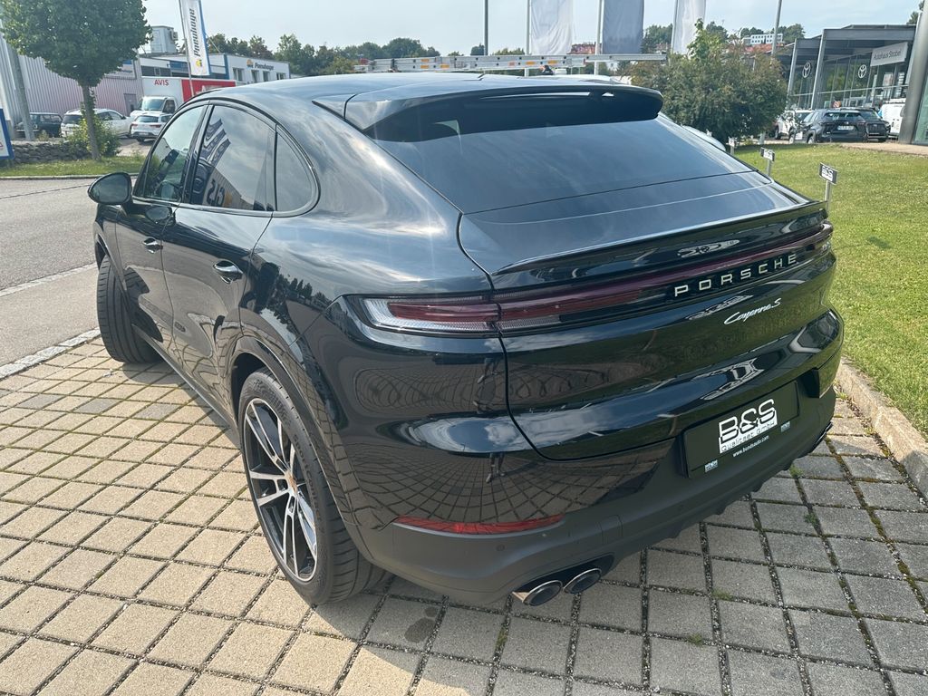 Porsche Cayenne 2025