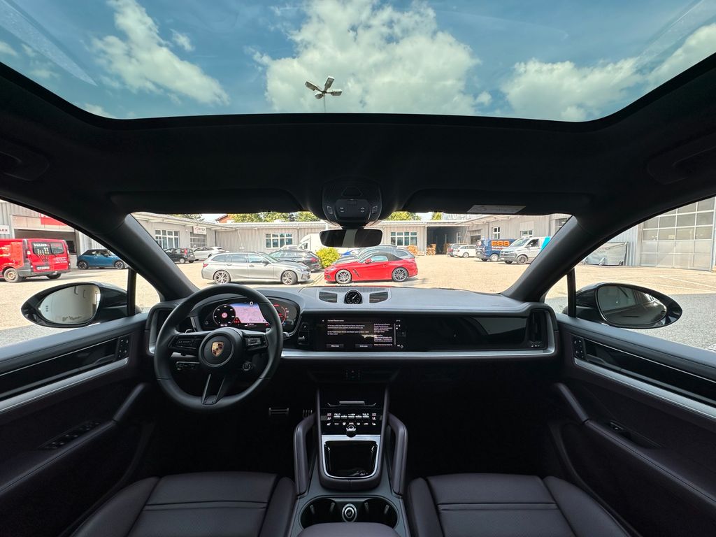 Porsche Cayenne 2025