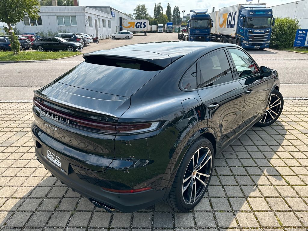Porsche Cayenne 2025