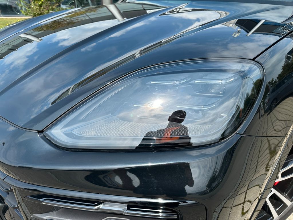 Porsche Cayenne 2025