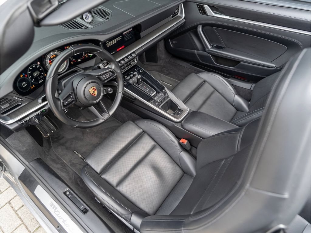 Porsche 911 2021