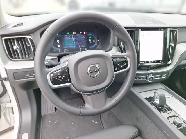 Volvo XC60 2025