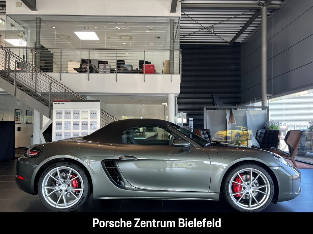 Porsche Boxster 2024