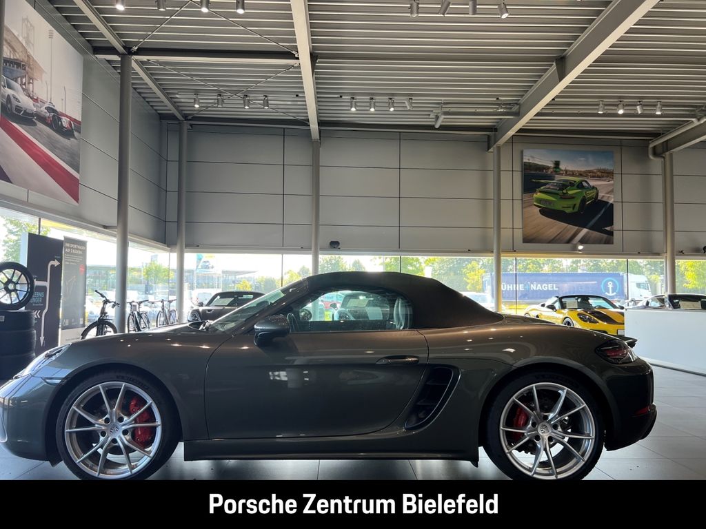 Porsche Boxster 2024
