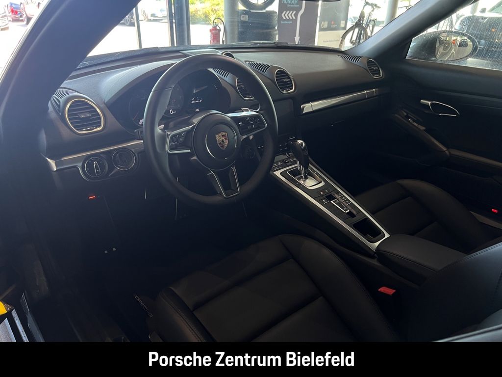 Porsche Boxster 2024