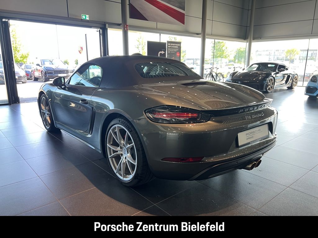 Porsche Boxster 2024