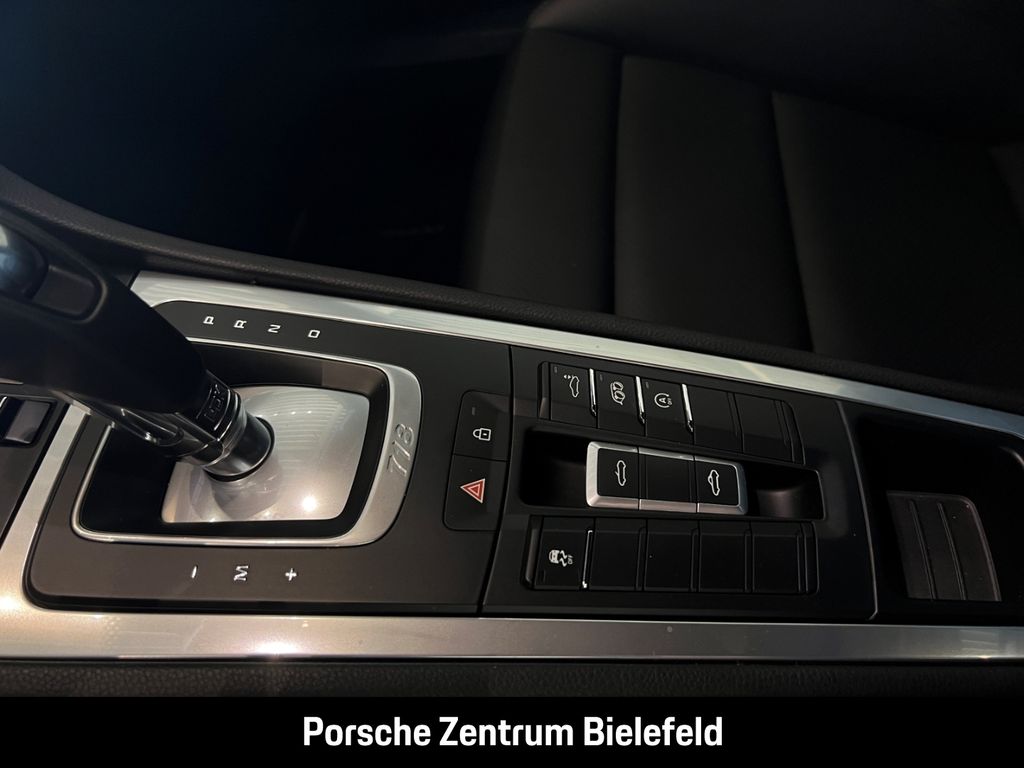 Porsche Boxster 2024