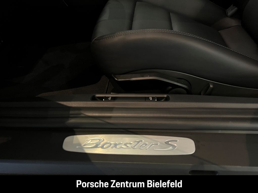 Porsche Boxster 2024