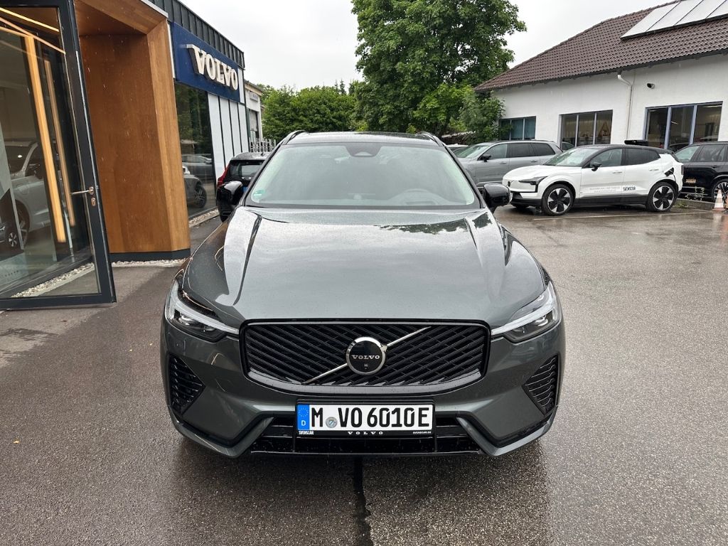 Volvo XC60 2025