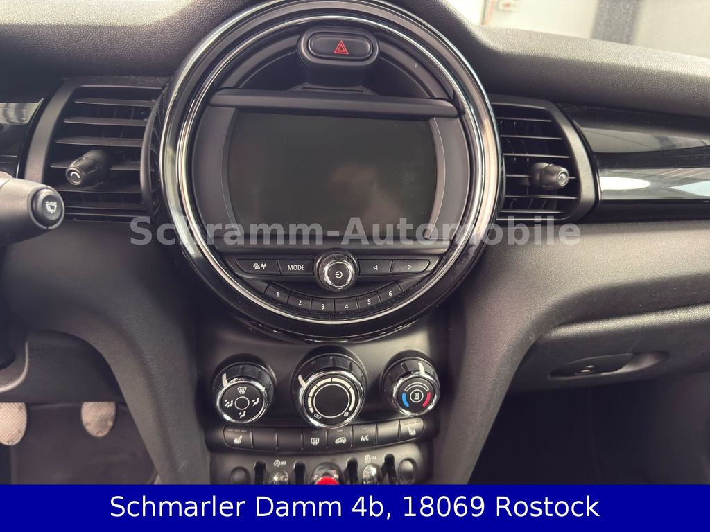 MINI ONE 2018
