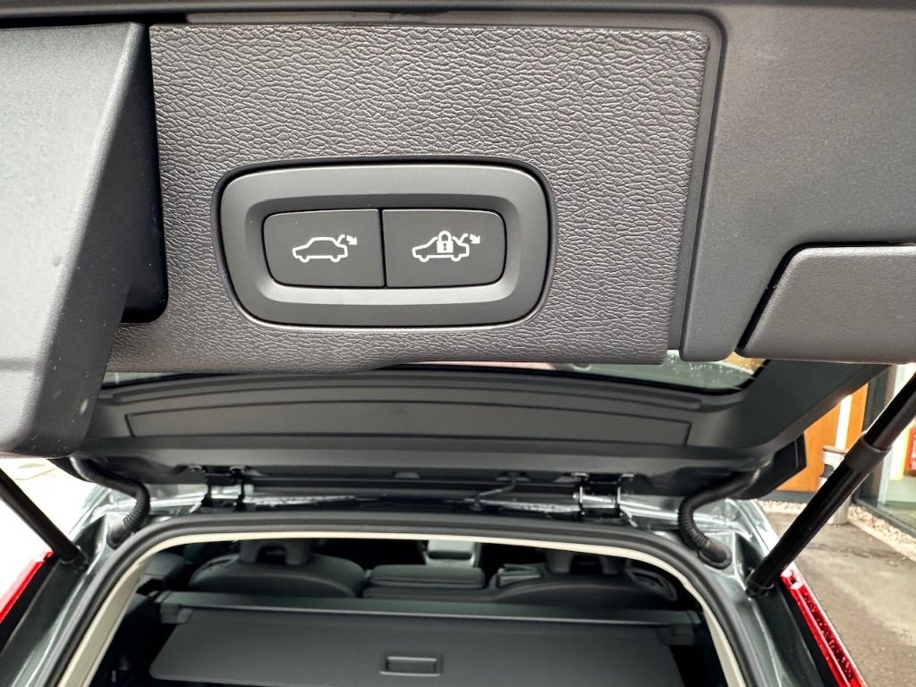 Volvo XC60 2025