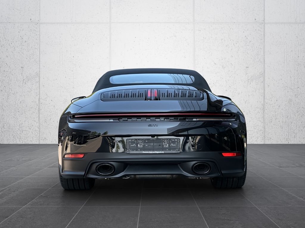 Porsche 992 2025
