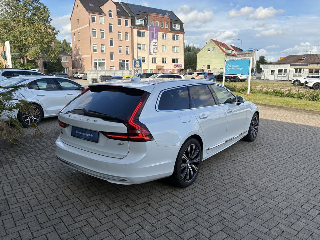 Volvo V90 2023