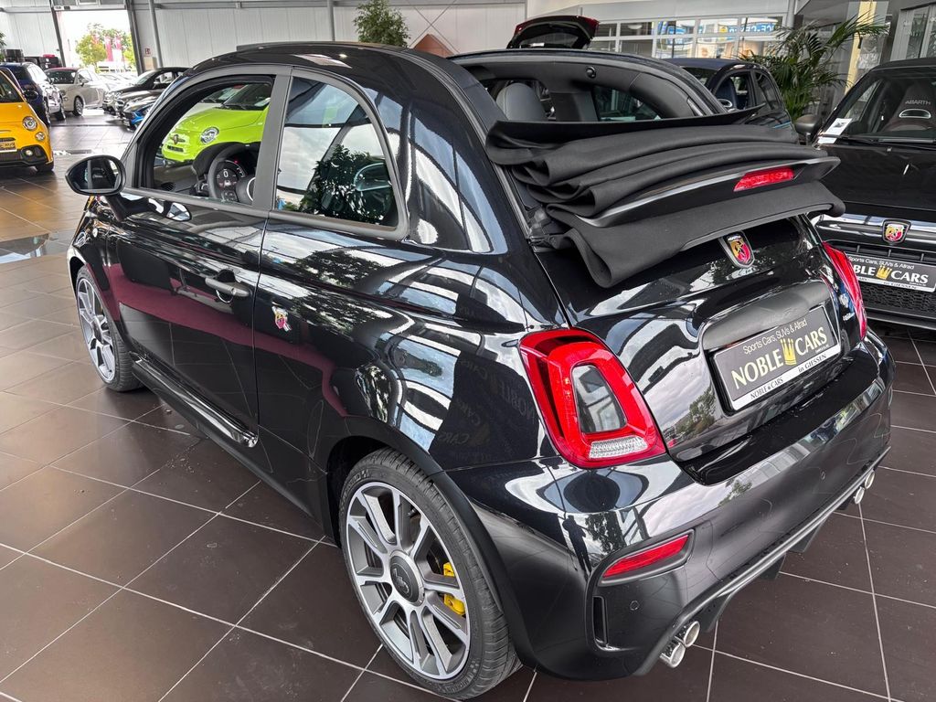 Abarth 695C 2024