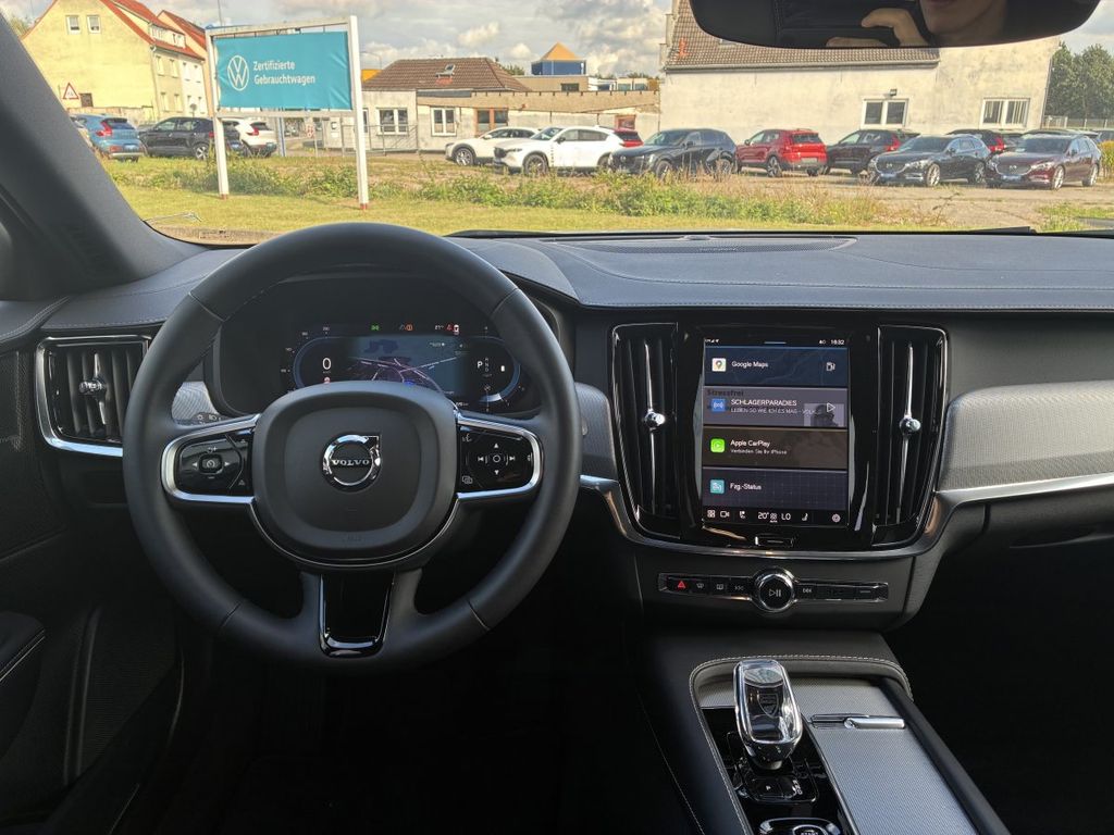 Volvo V90 2023