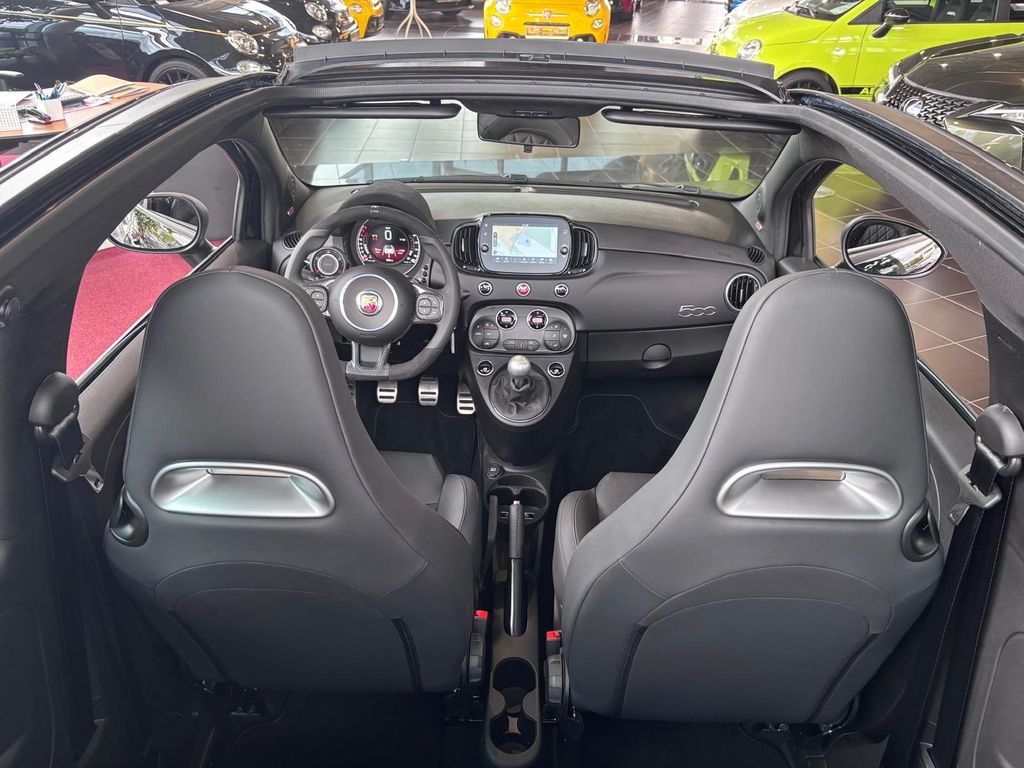 Abarth 695C 2024
