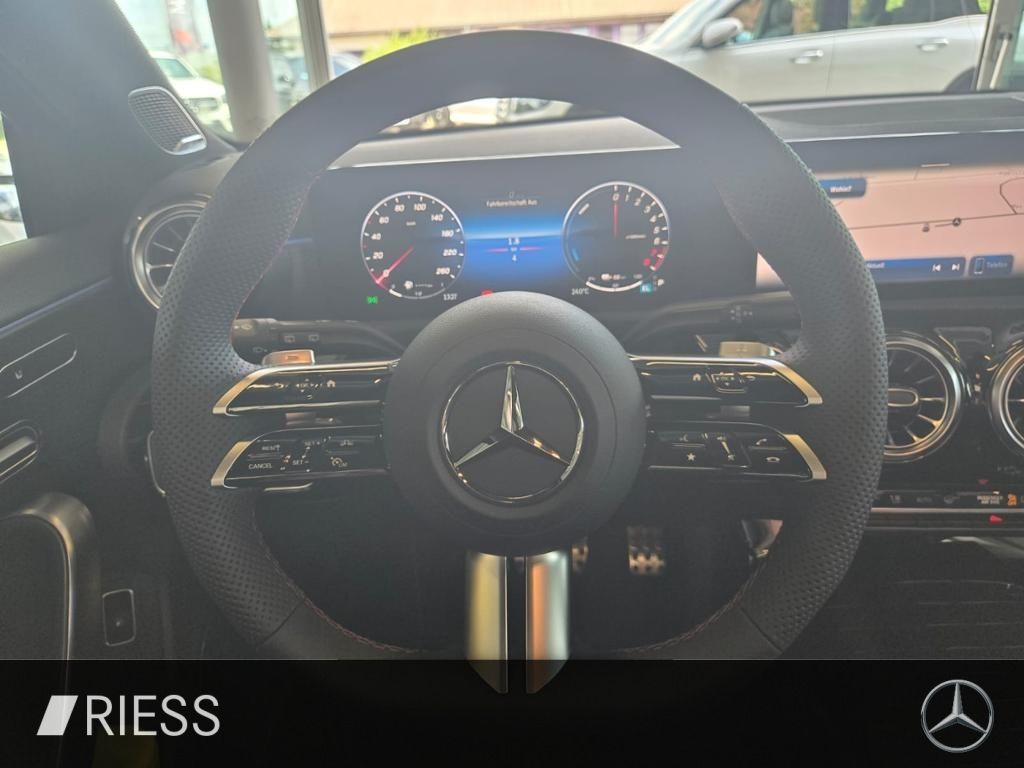 Mercedes-Benz A 250 2025