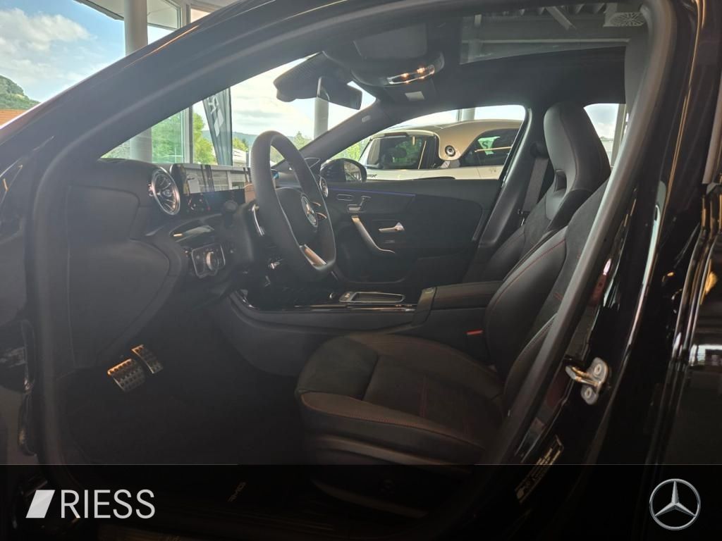 Mercedes-Benz A 250 2025