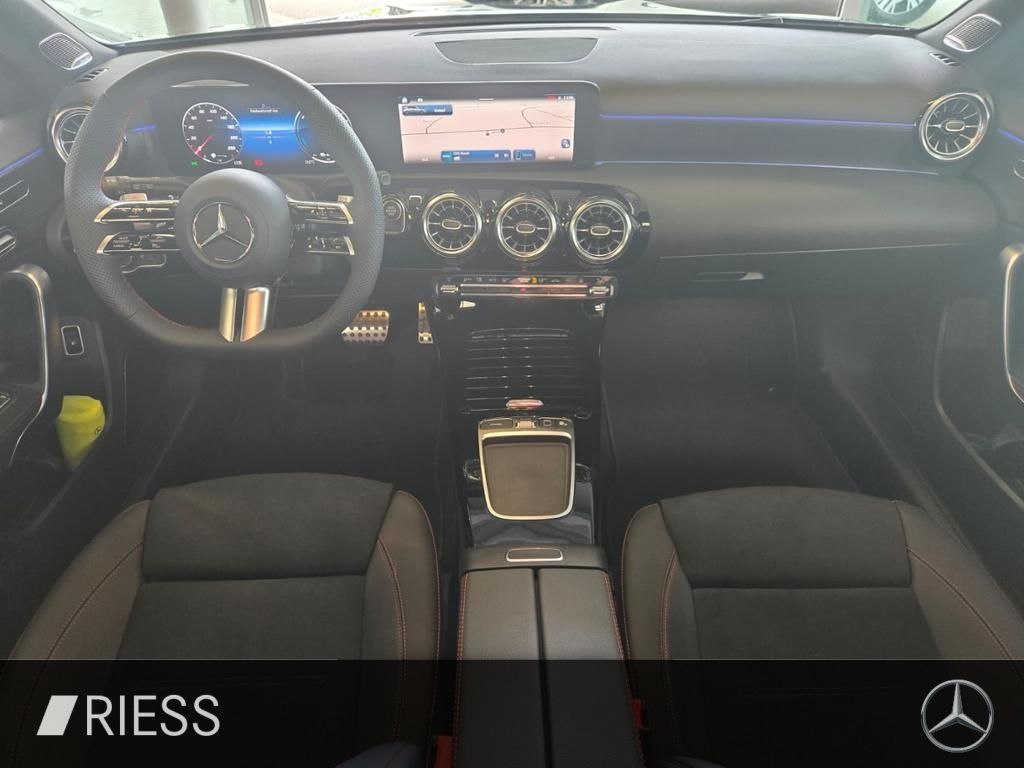 Mercedes-Benz A 250 2025