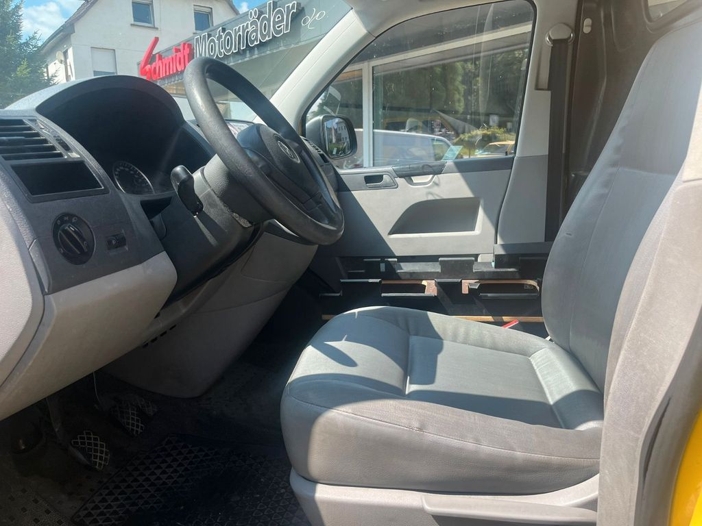 Volkswagen T5 Transporter 2011