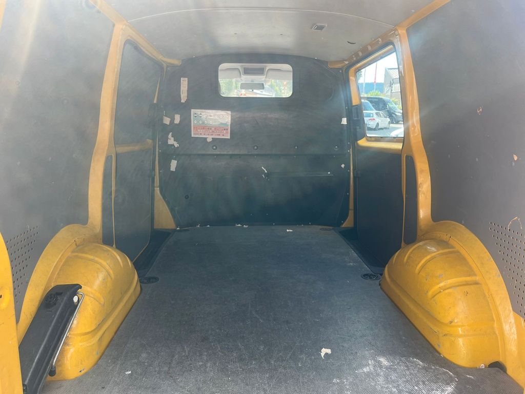 Volkswagen T5 Transporter 2011