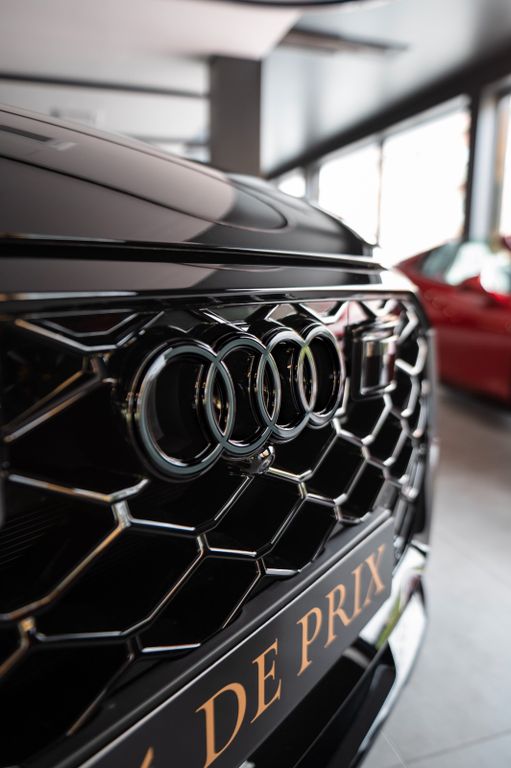 Audi RSQ8 2025