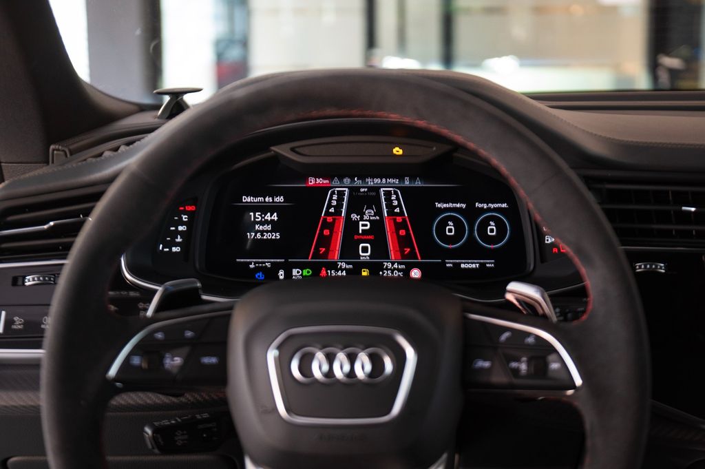 Audi RSQ8 2025