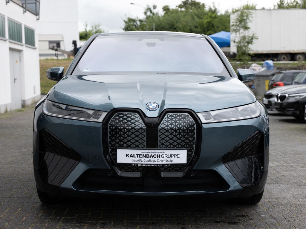 BMW iX 2024
