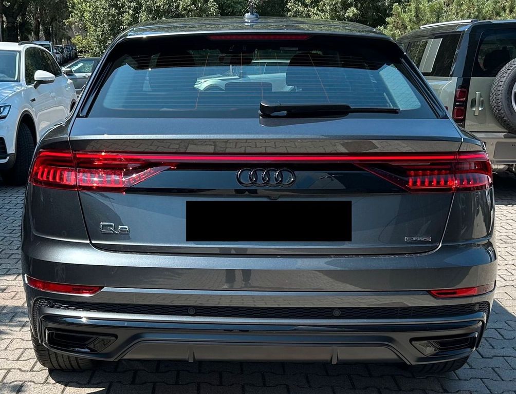 Audi Q8 2023