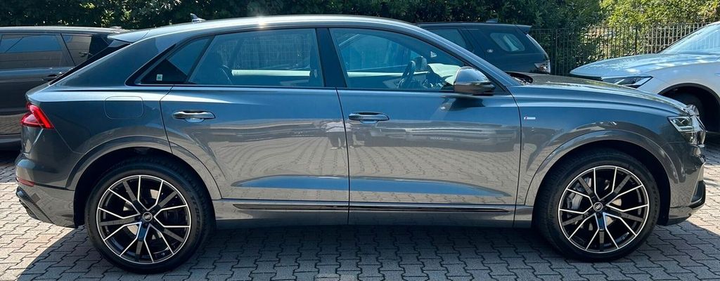 Audi Q8 2023