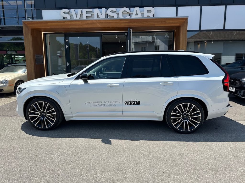 Volvo XC90 2025