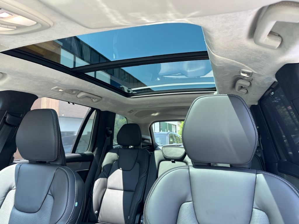 Volvo XC90 2025