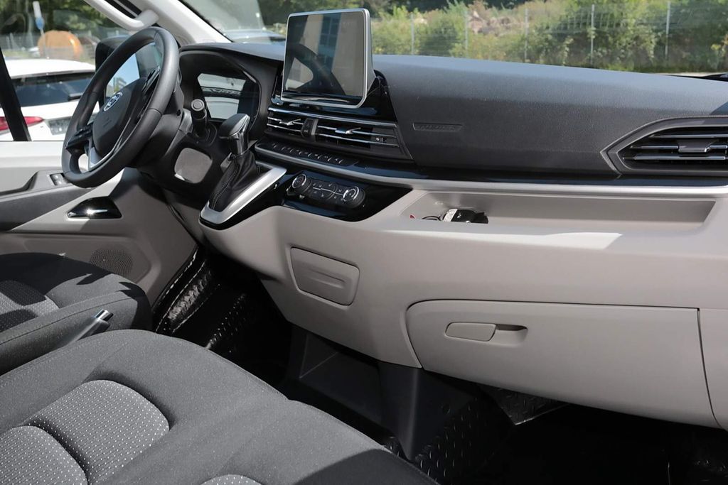 Maxus eDeliver 9 2024