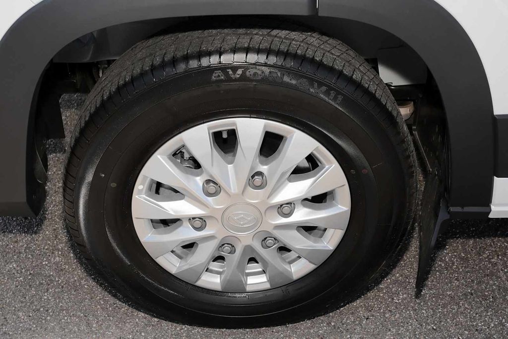 Maxus eDeliver 9 2024