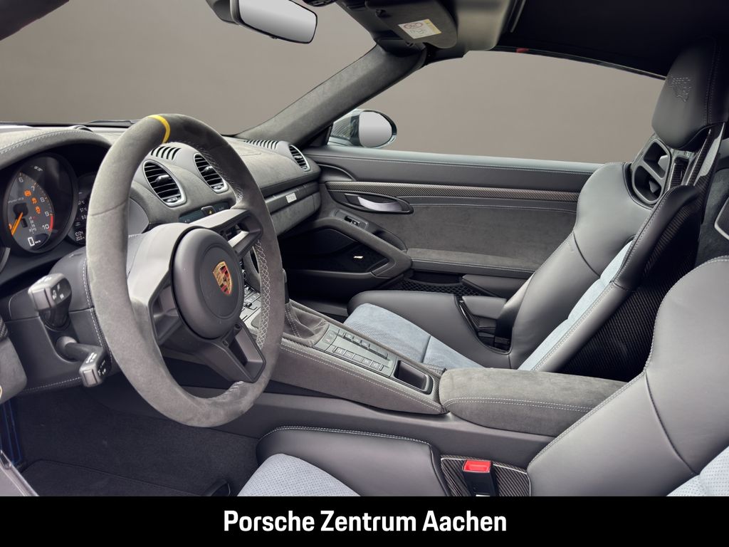 Porsche Boxster 2025