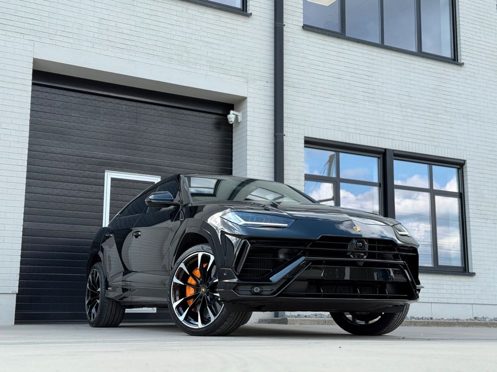 Lamborghini Urus 2025