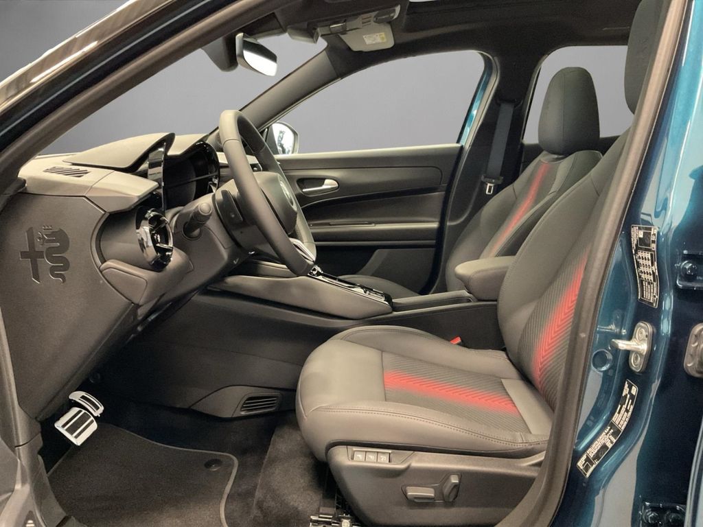 Alfa Romeo Junior 2025