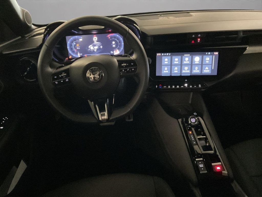 Alfa Romeo Junior 2025