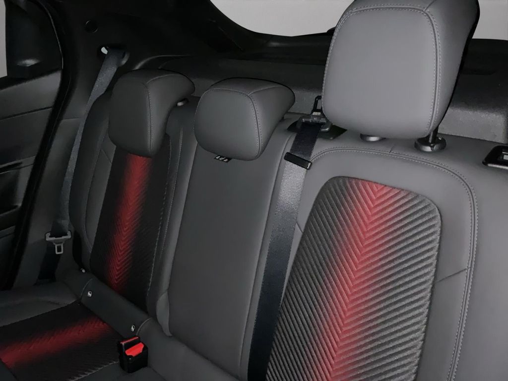 Alfa Romeo Junior 2025