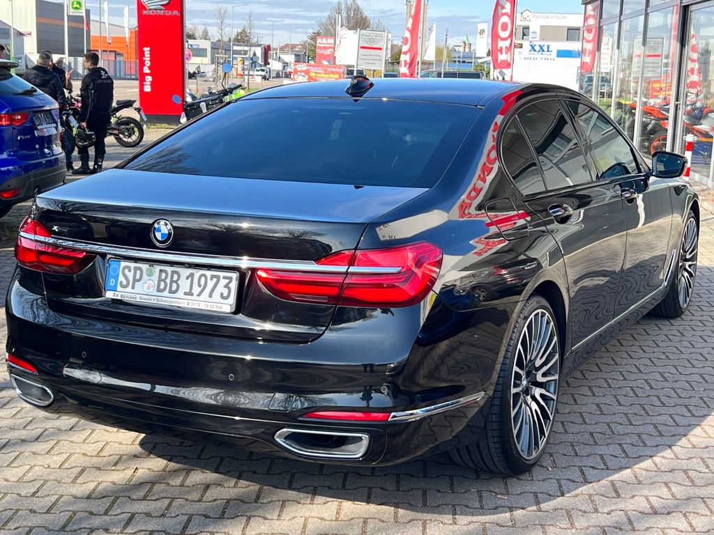 BMW 750 2019
