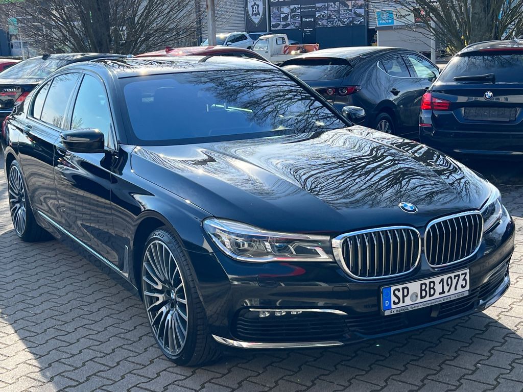 BMW 750 2019