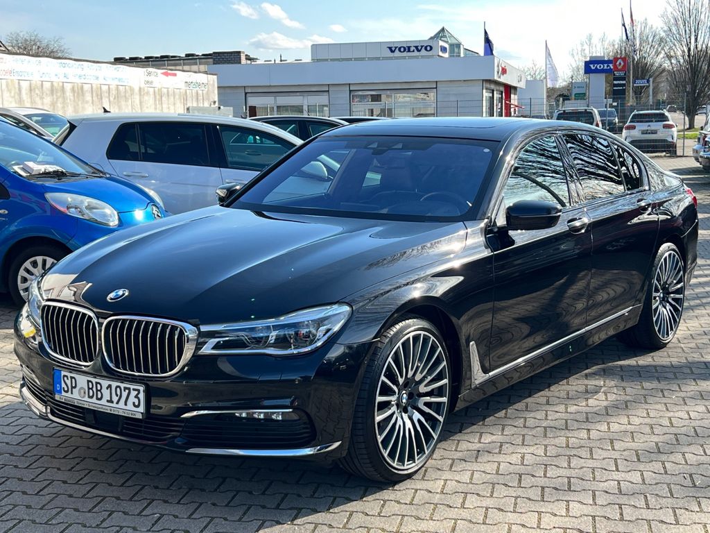 BMW 750 2019