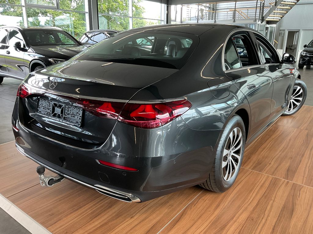 Mercedes-Benz E 220 2024