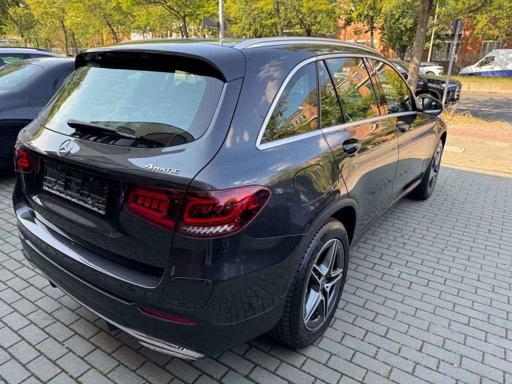 Mercedes-Benz GLC 300 2021