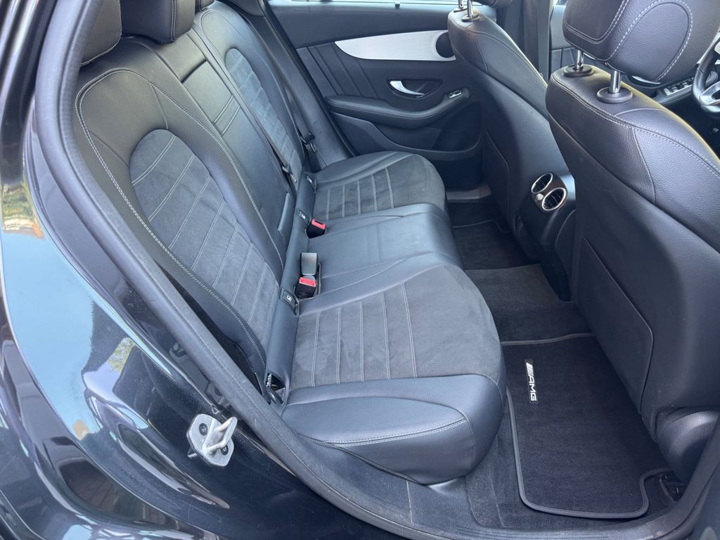 Mercedes-Benz GLC 300 2021