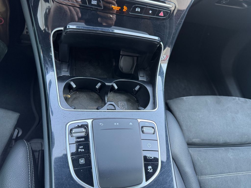 Mercedes-Benz GLC 300 2021