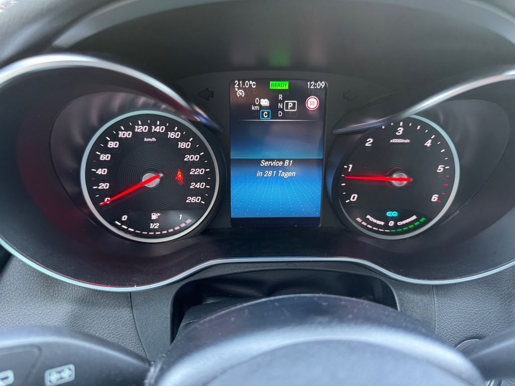 Mercedes-Benz GLC 300 2021