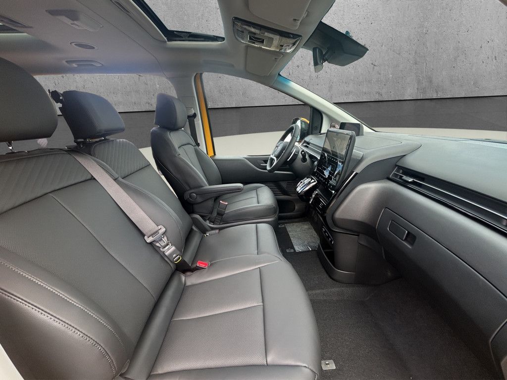 Hyundai STARIA 2025