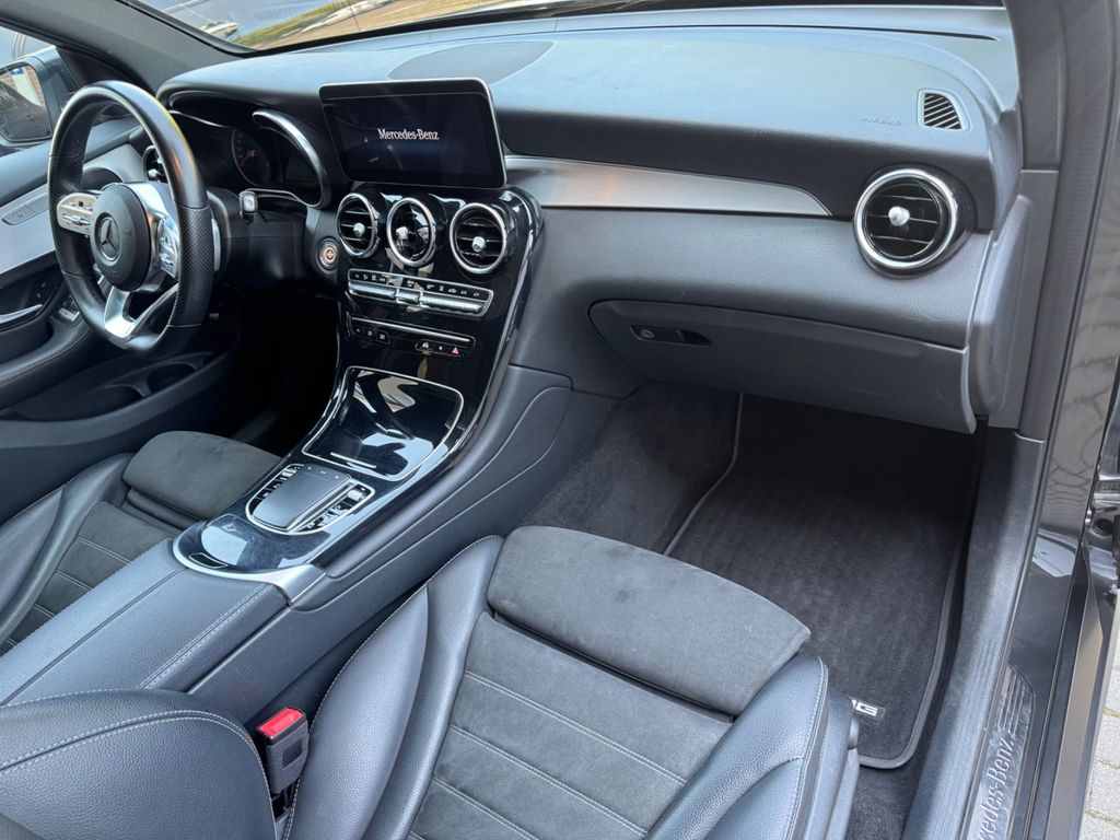 Mercedes-Benz GLC 300 2021